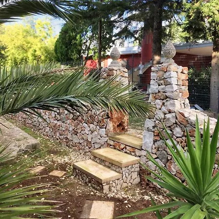 Apartment Modern In Fenced Garden 50 M²